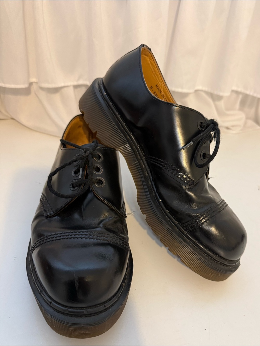 Vintage Dr. Martens Made in England 8266 Cap Toe Oxford Shoes Black Size 8